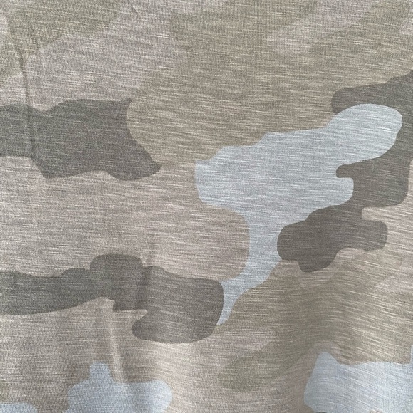 American Eagle Soft & Sexy Slub camo Tee Shirt. Size L - Picture 5 of 5